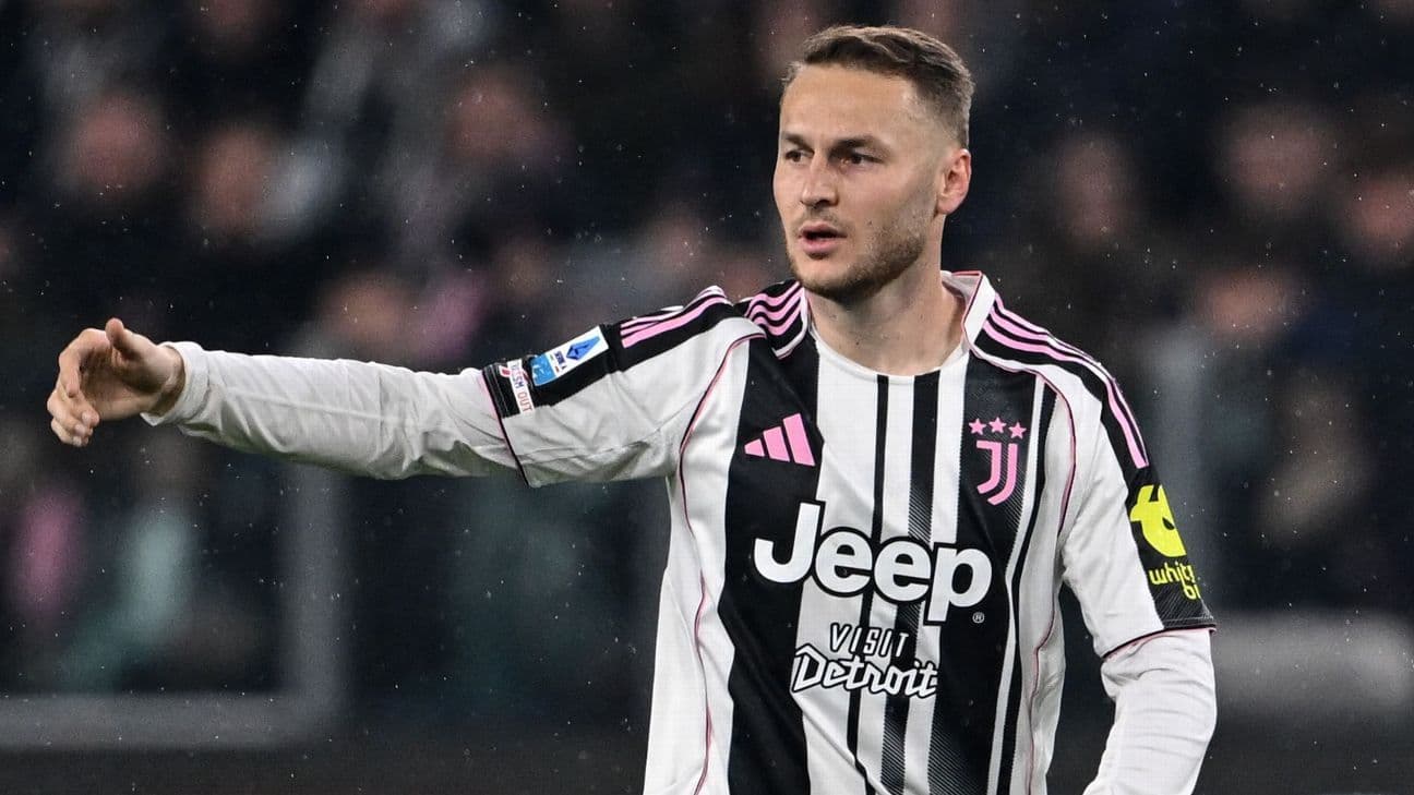 Manchester United traži pojačanja u veznoj liniji