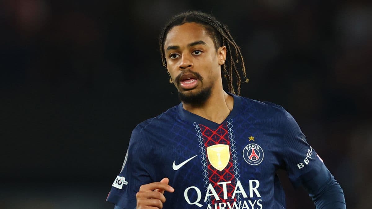 Liverpool ima prednost u borbi za Barcolu dok PSG otvara pregovore