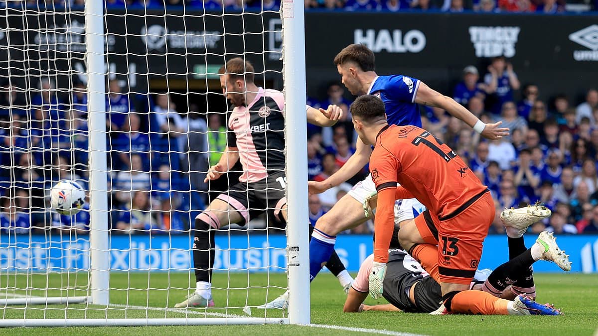 Ipswich Town vodi 2-0 nakon 10 minuta u borbi za Premier League