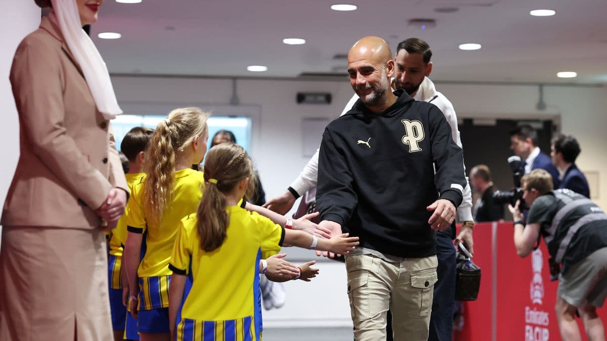 Guardiola šali o odlasku trenera: 'Ja sam produžio ugovor'
