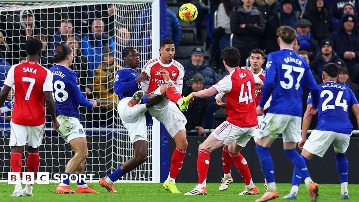 Arsenal izbjegli tri crvena kartona i tri penala u sezoni