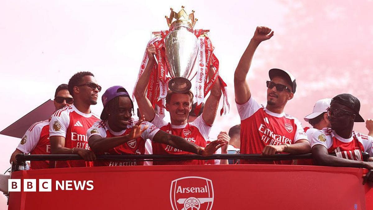 Arsenal proslavio titulu Premier League uz ogromne gužve navijača