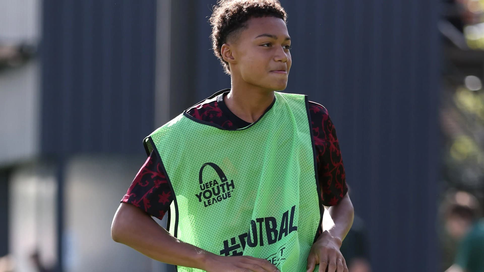 Liverpool ponudio ugovor sinu legende Đibrila Cissea