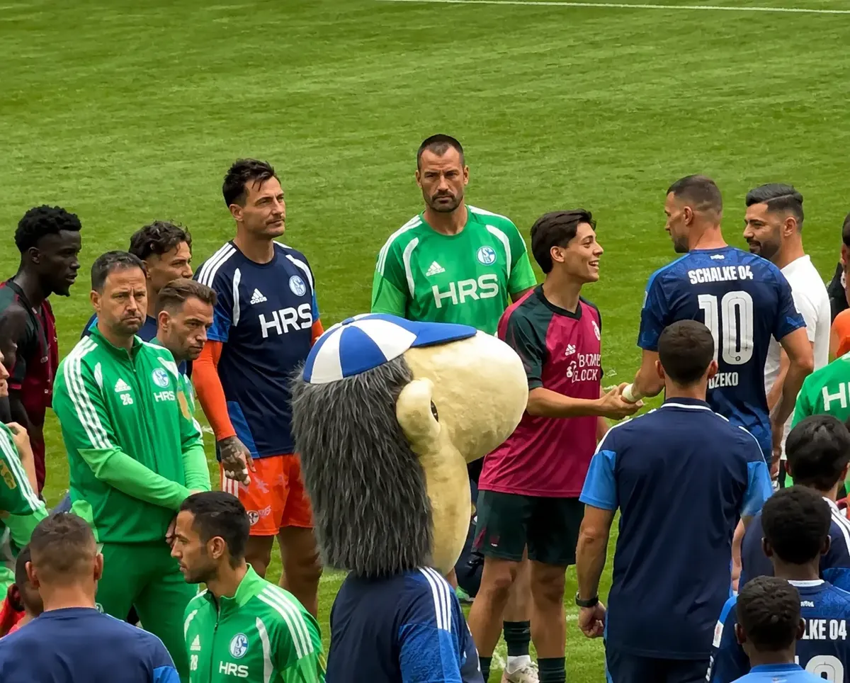 Džeko i Guler razmijenili dres nakon pobjede Reala nad Schalkeom